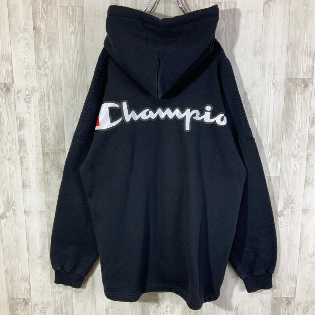 Champion(チャンピオン)の【センター刺繍】チャンピオン バックロゴ 定番カラー 肉厚 スウェットパーカー メンズのトップス(パーカー)の商品写真