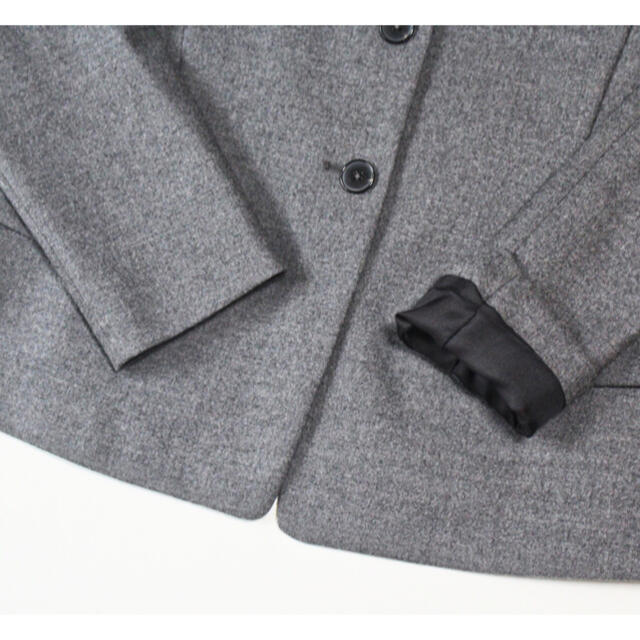 Jil Sander(ジルサンダー)の《ジル サンダー》新品 イタリア製 起毛 裏地シルク 上質ウールジャケット 34 レディースのジャケット/アウター(テーラードジャケット)の商品写真