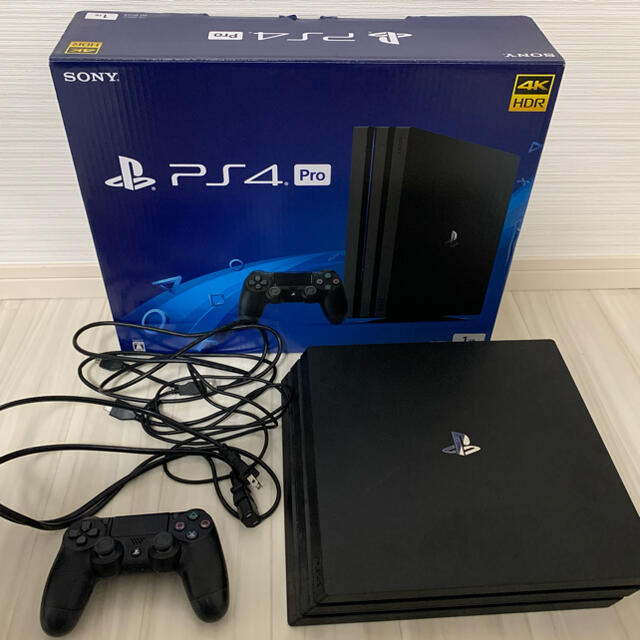 PlayStation4 Pro 本体  CUH-7100BB01 + ソフト3