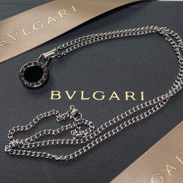 【新品正規品】BVLGARI ペンダント チャーム +チェーン 革紐 ネックレス