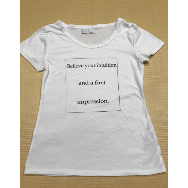 CECIL McBEE(セシルマクビー)のCECIL McBEE 半袖 Tシャツ レディースのトップス(Tシャツ(半袖/袖なし))の商品写真