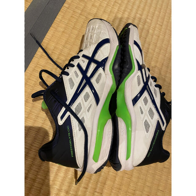 asics(アシックス)のテニスシューズ　23.5cm アシックス チケットのスポーツ(テニス)の商品写真