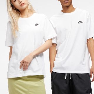 ナイキ(NIKE)のNIKE Tシャツ(Tシャツ(半袖/袖なし))