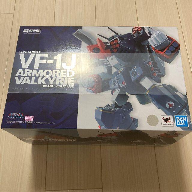 35800円 DX超合金 VF-1J アーマードバルキリー（一条輝機） reduktor