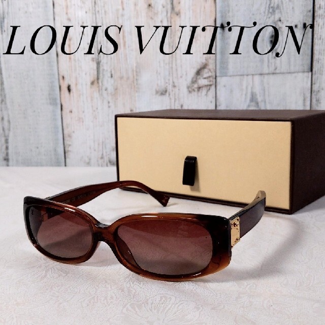 LOUIS VUITTON(ルイヴィトン)のLOUIS VUITTON　ヴィトン　レディース　サングラス　ケース　箱付き レディースのファッション小物(サングラス/メガネ)の商品写真