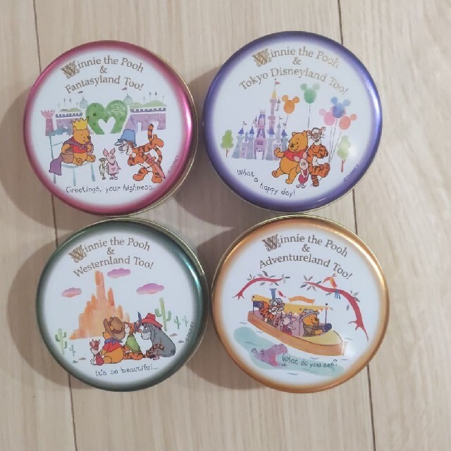 Disney(ディズニー)のプーさん紅茶缶セット エンタメ/ホビーのおもちゃ/ぬいぐるみ(キャラクターグッズ)の商品写真