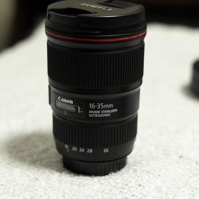 Canon(キヤノン)のtomoco3様専用Canon  交換レンズ EF16-35F4L IS USM スマホ/家電/カメラのカメラ(レンズ(ズーム))の商品写真