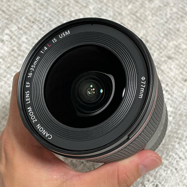 Canon(キヤノン)のtomoco3様専用Canon  交換レンズ EF16-35F4L IS USM スマホ/家電/カメラのカメラ(レンズ(ズーム))の商品写真