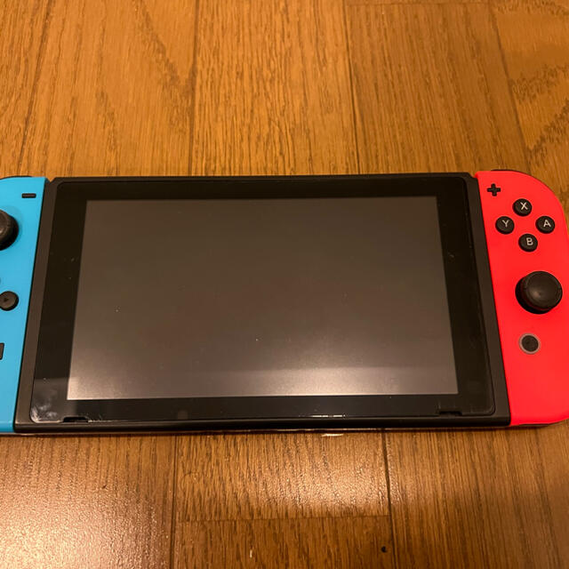 Nintendo Switch(ニンテンドースイッチ)のNintendo Switch 初期型 エンタメ/ホビーのゲームソフト/ゲーム機本体(家庭用ゲーム機本体)の商品写真