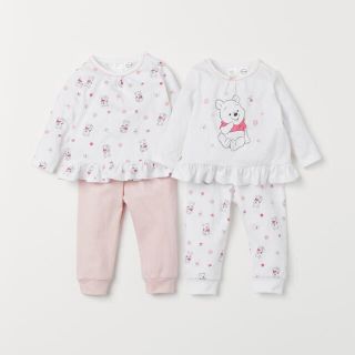 エイチアンドエム(H&M)の新品未使用 H＆M ディズニー くまのプーさん 新生児 パジャマセット (パジャマ)