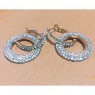 ピアス(ピアス)