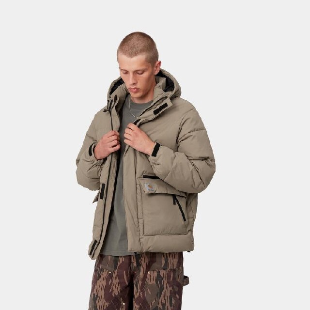 carhartt(カーハート)のCarhartt WIP MUNRO JACKET S TANAMI 未使用品 メンズのジャケット/アウター(ダウンジャケット)の商品写真