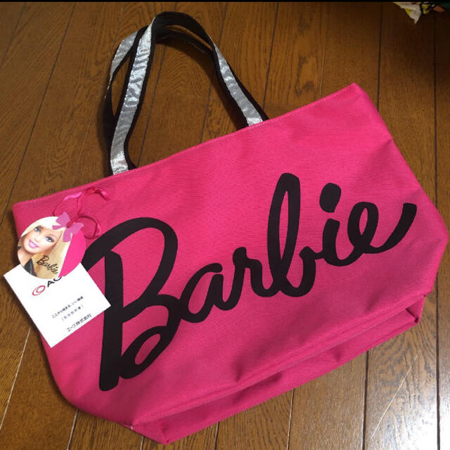 Barbie(バービー)のラサラブ様　専用　Barbie バービーピンクバッグ レディースのバッグ(トートバッグ)の商品写真