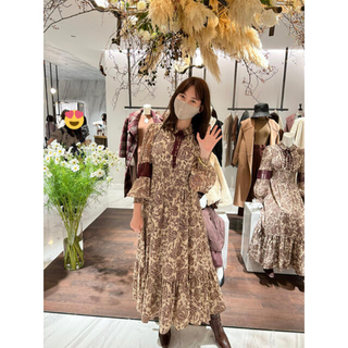 ハーリップトゥ winter floral long sleeve dress-