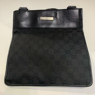 グッチ(Gucci)のGUCCI ショルダーバッグ　斜めがけ　バッグ　(ショルダーバッグ)