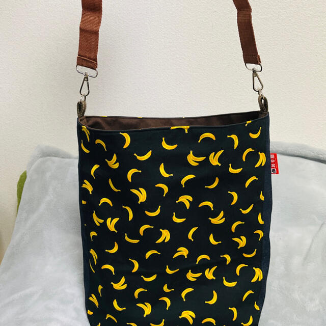 バナナ＆デニム　ショルダーバッグ❤️新作♪ レディースのバッグ(ショルダーバッグ)の商品写真
