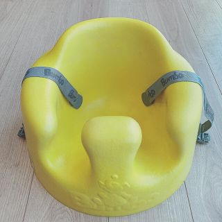 バンボ(Bumbo)のバンボ　イエロー　黄色　ベビーチェア　(その他)