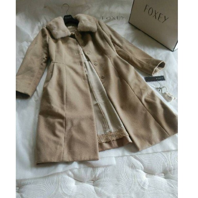 FOXEY(フォクシー)の♡美品フォクシーコート♡ レディースのジャケット/アウター(ロングコート)の商品写真