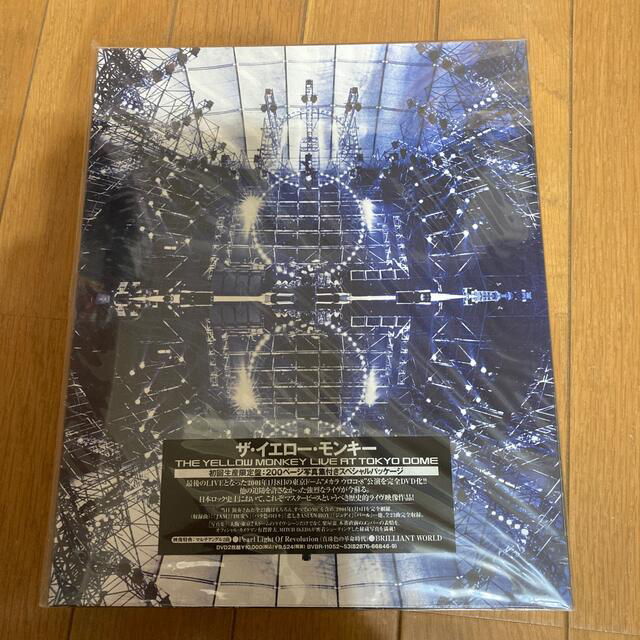 LIVE　AT　TOKYO　DOME＜初回限定盤＞ DVD エンタメ/ホビーのDVD/ブルーレイ(ミュージック)の商品写真