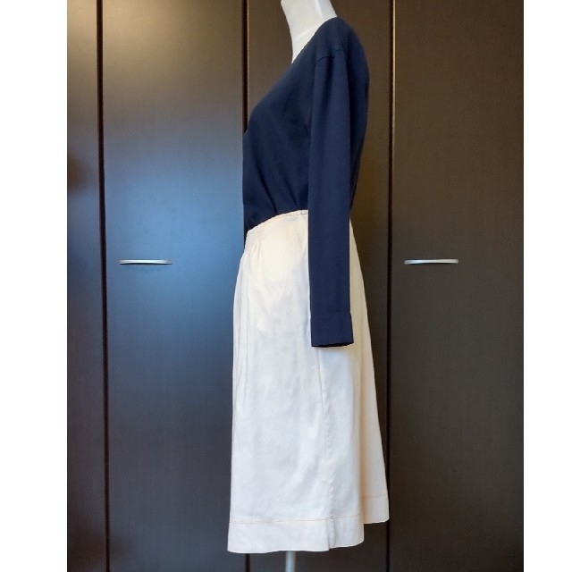 MARC JACOBS LOOK　薄いオレンジのスカート レディースのスカート(ひざ丈スカート)の商品写真