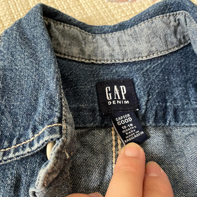 babyGAP(ベビーギャップ)の値下げ！！　デニムロンパース キッズ/ベビー/マタニティのベビー服(~85cm)(ロンパース)の商品写真