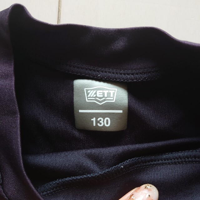 ZETT(ゼット)のＺＥＴＴ　アンダーシャツ130センチ　ゼット スポーツ/アウトドアの野球(ウェア)の商品写真