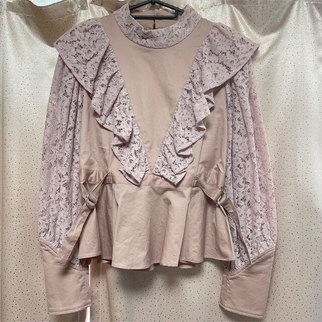 PAMEO POSE(パメオポーズ)のPAMEO POSE Belted Peplum Blouse ピンク レディースのトップス(シャツ/ブラウス(長袖/七分))の商品写真