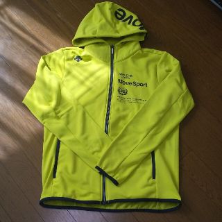 デサント(DESCENTE)の【美品】デサント メンズMサイズ move sport スウェットパーカー (パーカー)