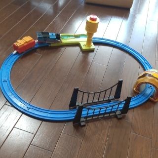 タカラトミー(Takara Tomy)のプラレール 蒸気がシュシュッ！トーマスセット(電車のおもちゃ/車)