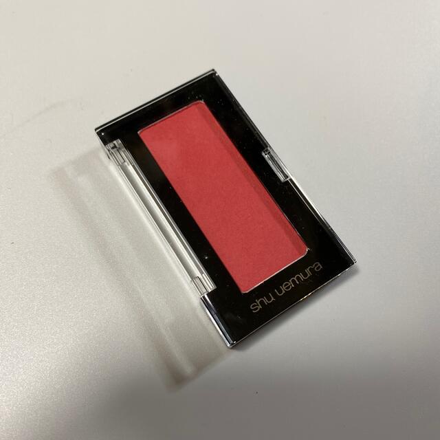 shu uemura(シュウウエムラ)のShu uemura フェイスカラー　濃いめのピンク コスメ/美容のメイク道具/ケアグッズ(ボトル・ケース・携帯小物)の商品写真