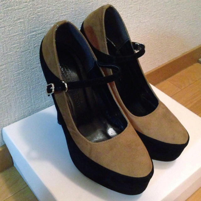 ハイヒール キャメル×ブラック レディースの靴/シューズ(ハイヒール/パンプス)の商品写真