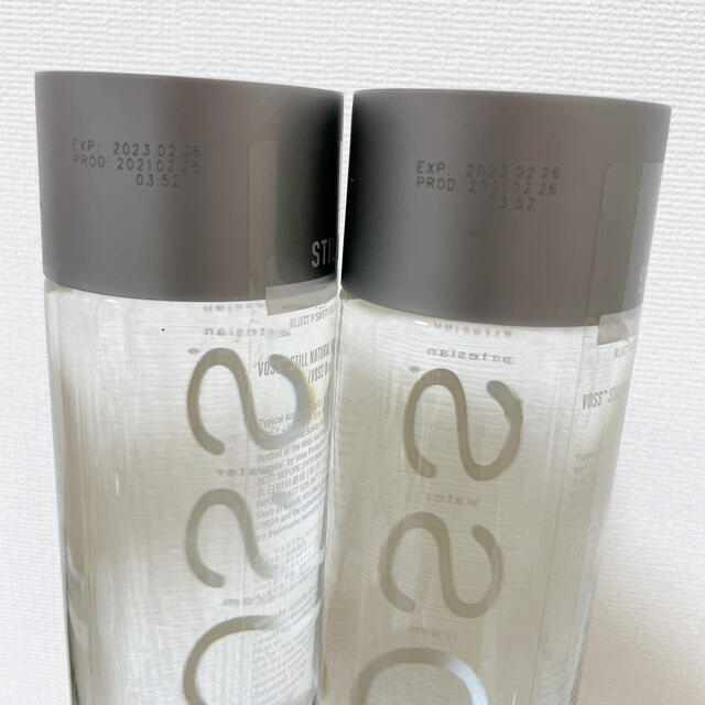 DEAN & DELUCA(ディーンアンドデルーカ)のVOSS ウォーター / still water 正規代理店購入 375ml 食品/飲料/酒の飲料(ミネラルウォーター)の商品写真