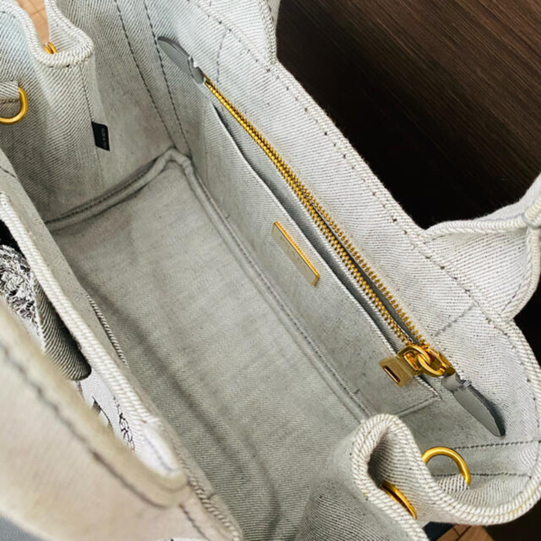 PRADA - 新品 完売品 数量限定 レア PRADA カナパフラワー プラダ
