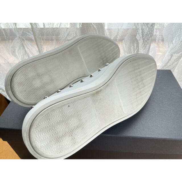 ZUCCa(ズッカ)の今期31,900円 ZUCCa  スタッズスニーカー  スニーカー　ホワイト　M レディースの靴/シューズ(スニーカー)の商品写真