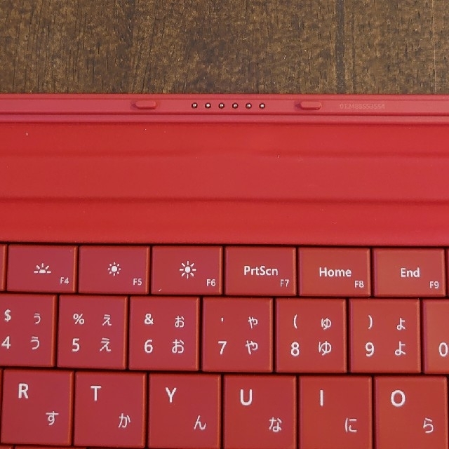 Microsoft(マイクロソフト)のSurface type cover Red model 1654 スマホ/家電/カメラのPC/タブレット(PC周辺機器)の商品写真