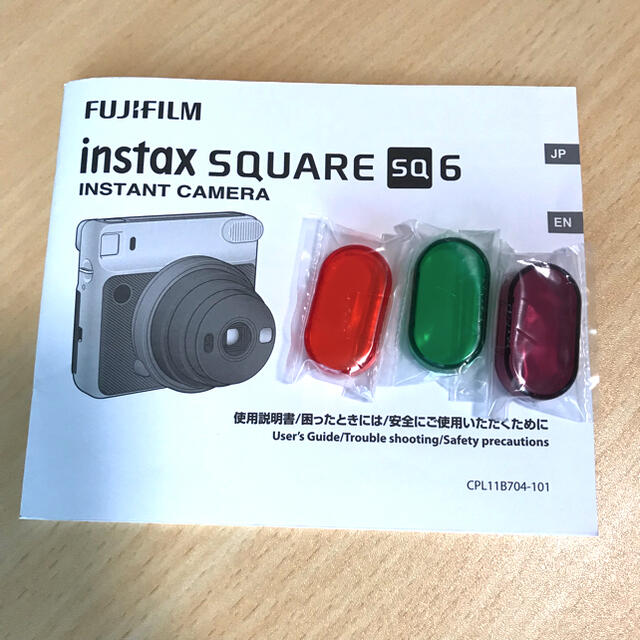 富士フイルム(フジフイルム)のチェキ スクエア 本体 instax SQUARE ましかくチェキ スマホ/家電/カメラのカメラ(フィルムカメラ)の商品写真