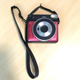 フジフイルム(富士フイルム)のチェキ スクエア 本体 instax SQUARE ましかくチェキ(フィルムカメラ)