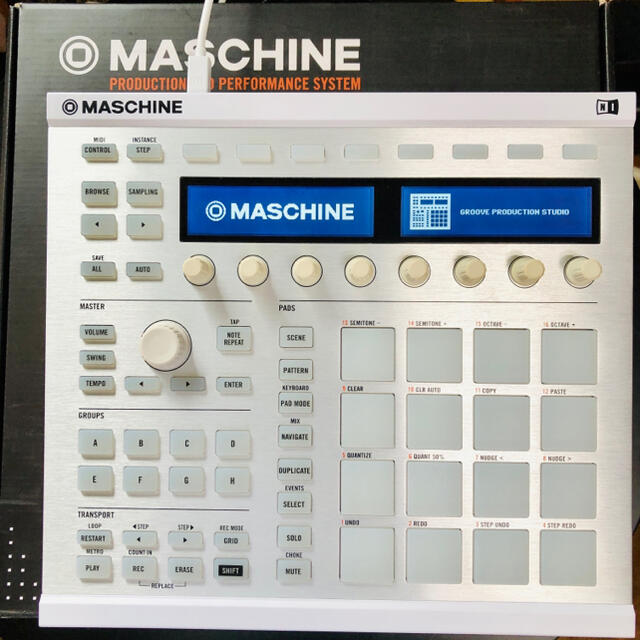 MASCHINE MK2 AKAI MPC SP-404SX korg dj 楽器のDJ機器(その他)の商品写真