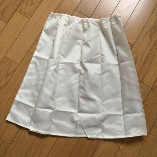 GU - 新品未使用! GU ペチコート ベージュ Mの通販 by shop