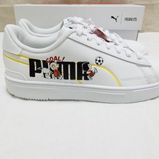 PEANUTS ✖️PUMA  コラボスニーカー　24cm