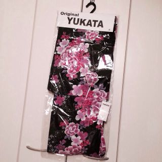 花柄浴衣＊帯•草履なし(浴衣)