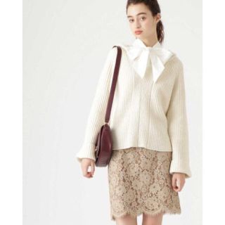 ジルスチュアート(JILLSTUART)の新品未使用　ジルスチュアート　ニットパーカー　白　トップス　タートル　ケーブル(ニット/セーター)