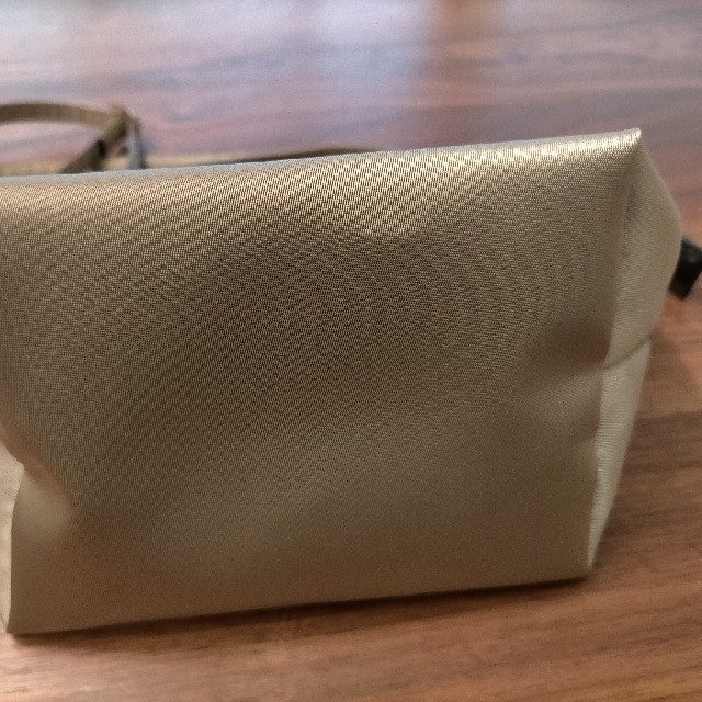 IENA(イエナ)のOURHOME ツヤがきれいなナイロンショルダー レディースのバッグ(ショルダーバッグ)の商品写真