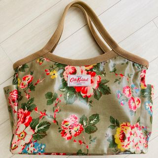 キャスキッドソン(Cath Kidston)の【値下げしました】キャスキッドソン　トートバッグ　花柄(トートバッグ)