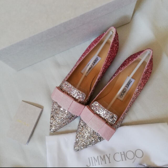 JIMMY CHOO グリッターリボンフラットシューズ 一番人気ピンクグラデ