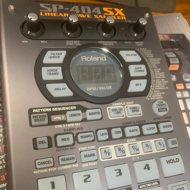 Roland(ローランド)の美品　Roland SP-404SX 楽器のDJ機器(その他)の商品写真