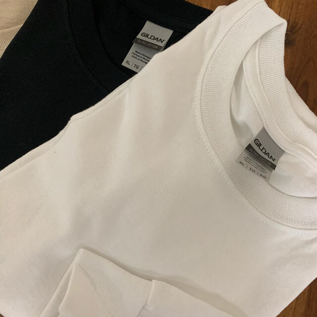 GILDAN(ギルタン)の新品 無地ロンＴ 長袖 Tシャツ 3色セット(白 黒 ベージュ) ギルダン XL メンズのトップス(Tシャツ/カットソー(七分/長袖))の商品写真