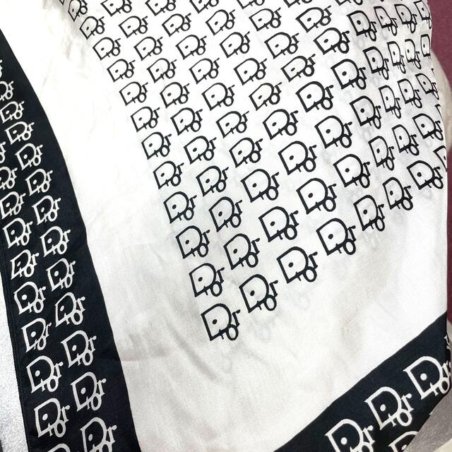 Christian Dior(クリスチャンディオール)のDior シルクスカーフ レディースのファッション小物(マフラー/ショール)の商品写真