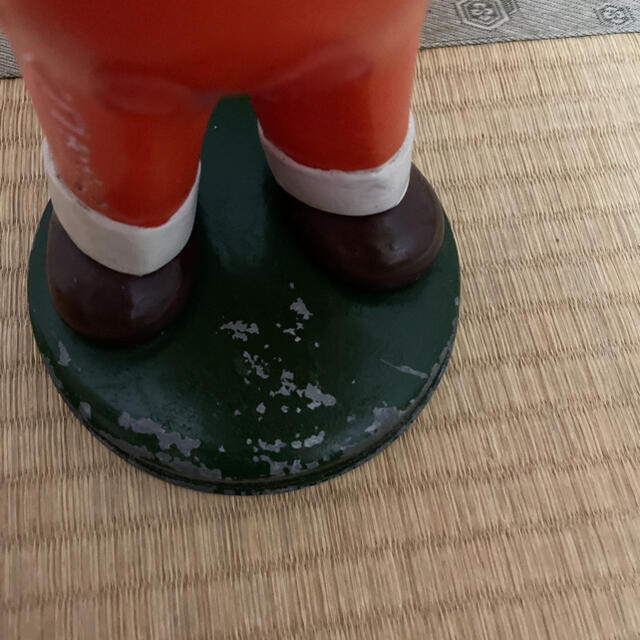 ペコちゃん人形　頭のネジ2個　ブリキ台　大きさ約30cm エンタメ/ホビーのおもちゃ/ぬいぐるみ(キャラクターグッズ)の商品写真