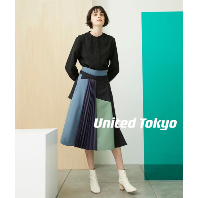 UNITED TOKYO ケープカラーボリュームスリーブブラウス